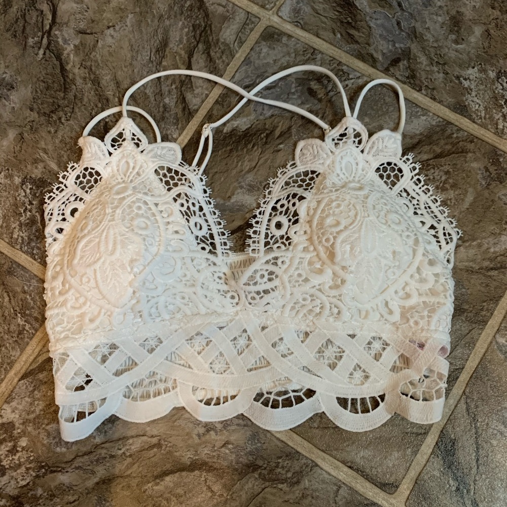 Bralette - Picture 2 of 3